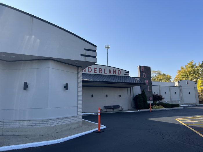 Wonderland Lanes - October 2022 (newer photo)
